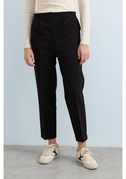 Nnihan Beli Lastikli Havuç Pantolon Siyah