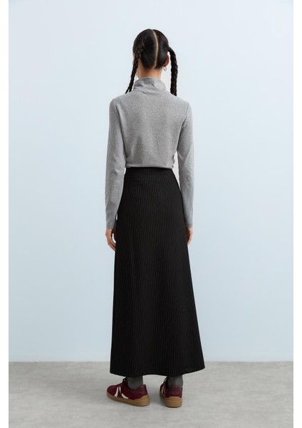 Pileli Düğme Detaylı Etek Siyah fırsatları