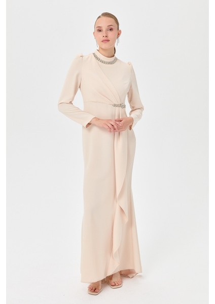 Taş Detaylı Volanlı Elbise Bej fiyatları