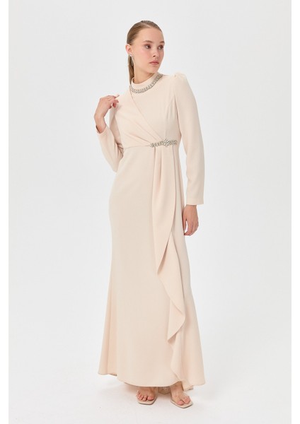 Taş Detaylı Volanlı Elbise Bej modelleri