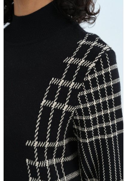 Ekoseli Dik Yaka Triko Elbise Siyah modelleri