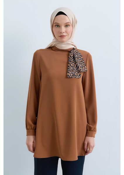 Fular Detaylı Pantolon Tunik Takım Taba