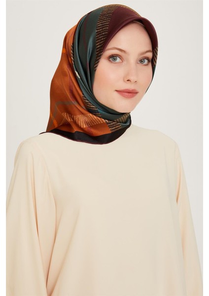 Geometrik Desenli Sura Saf İpek Eşarp 9206D 33