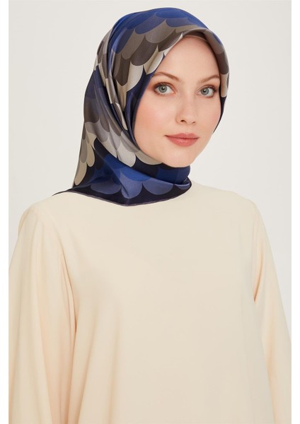 Geometrik Desenli Sura Saf İpek Eşarp 9212D 82
