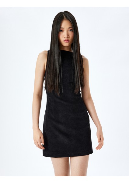 Bisiklet Yaka Kolsuz Slim Fit Mini Elbise fiyatları