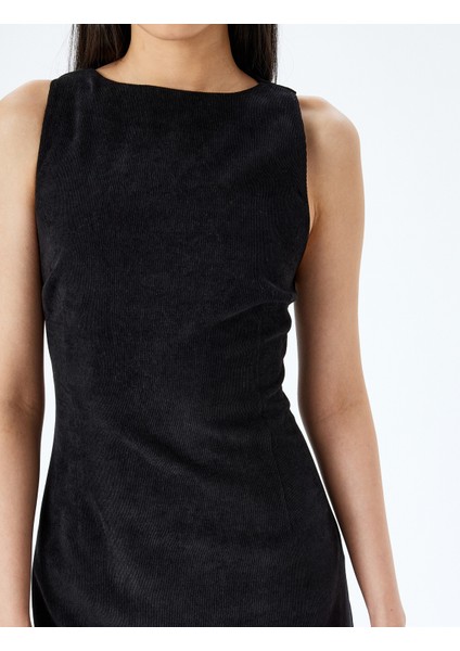 Bisiklet Yaka Kolsuz Slim Fit Mini Elbise indirimleri