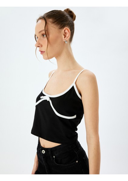 Dikiş Detaylı Fiyonklu Slim Fit Askılı Crop Üst