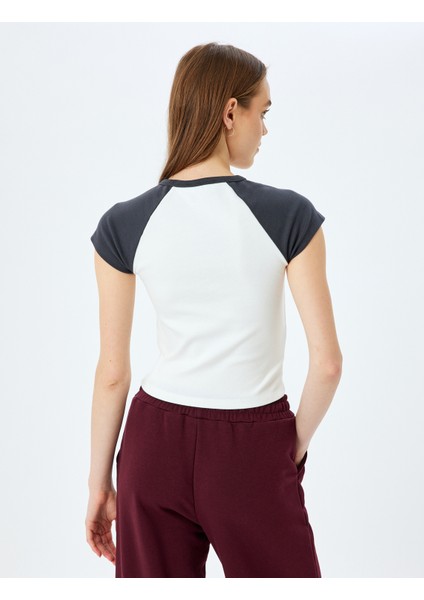 Bisiklet Yaka Renk Bloklu Basic Slim Fit Kısa Kollu Reglan Kol Tişört