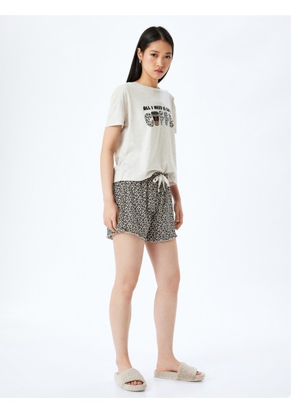 Leopar Desenli Pamuk Karışımlı Kısa Kollu Volanlı Şortlu Örme Pijama Takımı fiyatları