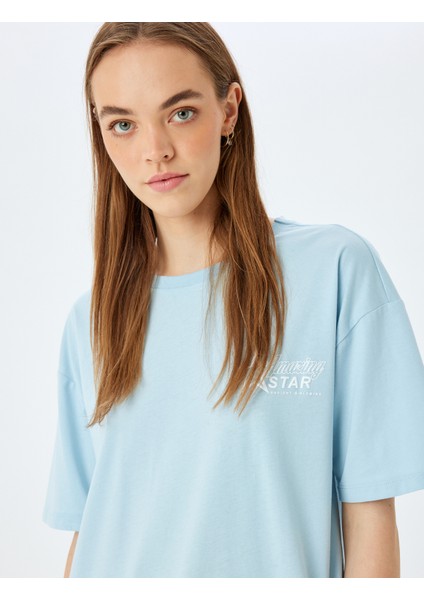 Arkası Baskılı Oversize Bisiklet Yaka Kısa Kollu Tişört