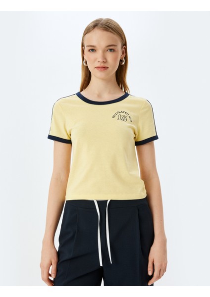 Arkası Baskılı Biyeli Bisiklet Yaka Kısa Kollu Pamuklu Tişört modelleri