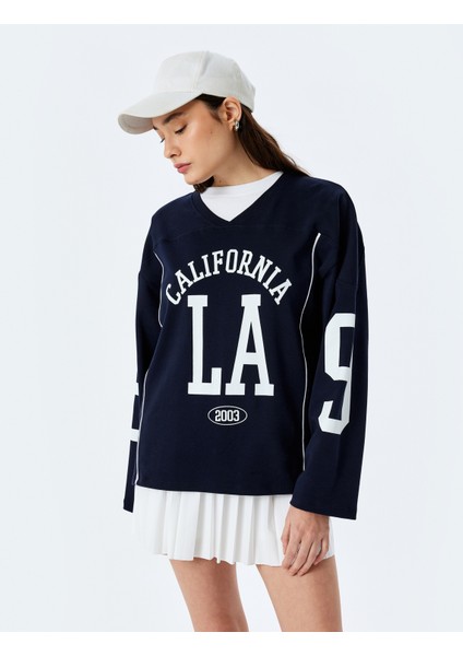 Kolej Baskılı V Yaka Uzun Kollu Oversize Sweatshirt