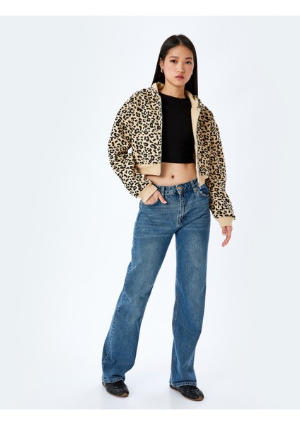 Leopar Desenli Kapüşonlu Fermuarlı Crop Sweatshirt fiyatları