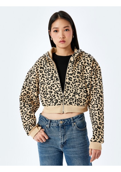 Leopar Desenli Kapüşonlu Fermuarlı Crop Sweatshirt modelleri