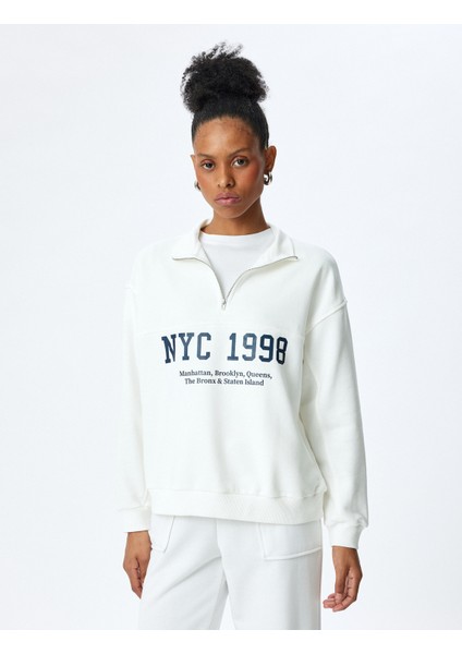 Üç Iplik Uzun Kollu Yarım Fermuarlı Dik Yaka Baskılı Sweatshirt