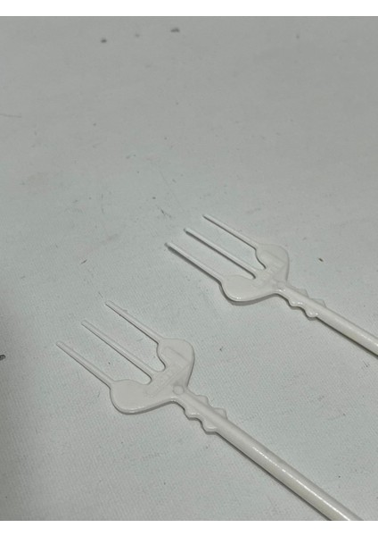 Plastik Kokteyl Cips Çatalı 9 cm (100 Adet) indirimleri