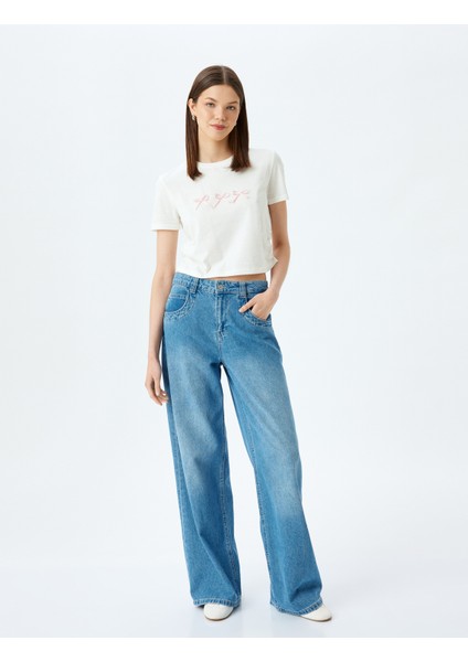 Crop Bisiklet Yaka Kısa Kollu Slim Fit Fiyonklu Tişört