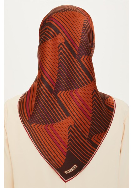 Geometrik Desenli Sura Saf İpek Eşarp 9218D 54 fırsatları