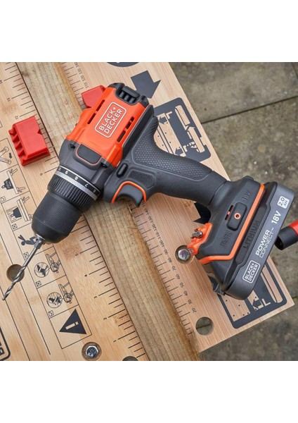 Black+Decker BCD382D2XK Çift Akülü Delme Vidalama 18V 2.0AH