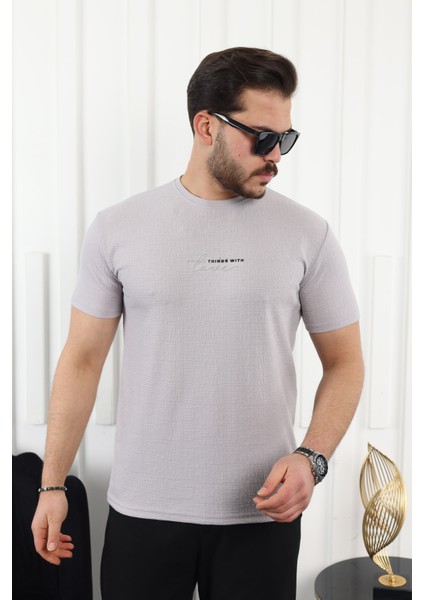 Kendinden Desenli Baskılı T-Shirt