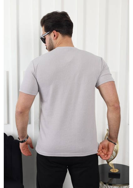 Kendinden Desenli Baskılı T-Shirt fırsatları