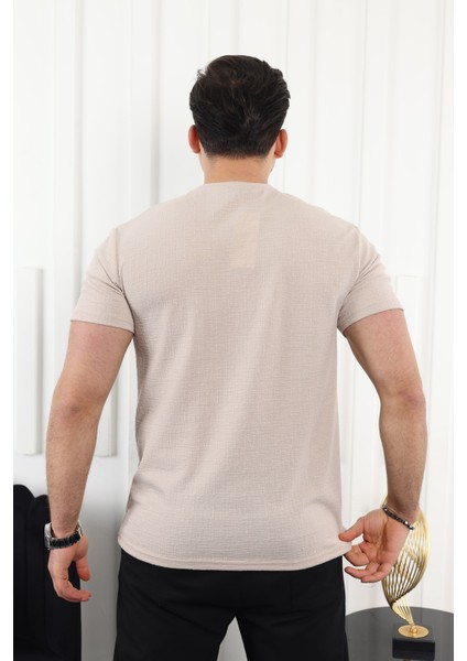 Kendinden Desenli Baskılı T-Shirt fırsatları