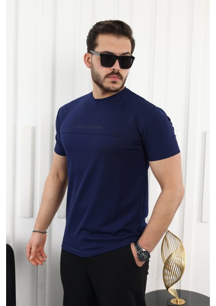 Şerit Detaylı Baskılı T-Shirt