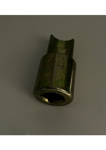 Branda Gerdirme Alt Adaptör Kare