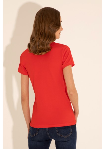 Kadın Kırmızı Tişört Basic 50285846-VR030