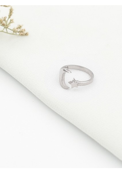 Yıldız ve Hilal Kadın Gümüş Yüzük Ayarlanabilir (11-17) modelleri