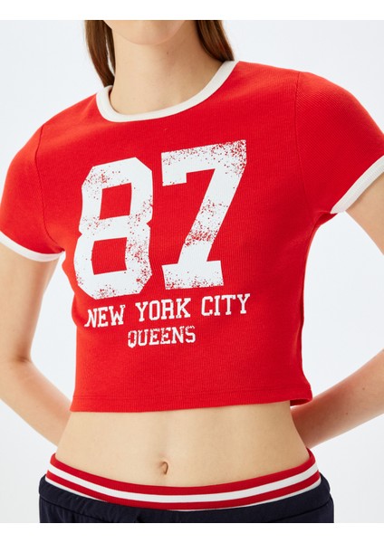 Baskılı Kısa Kollu Bisiklet Yaka Slim Fit Crop Kaşkorse Tişört