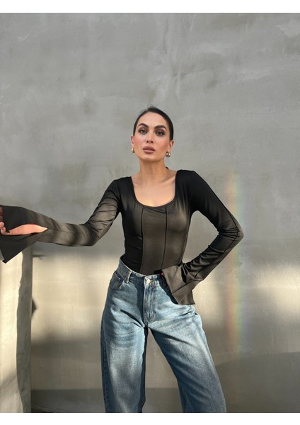 Kadın Bluz Ispanyol Kol Dikiş ve Bağlama Detaylı Sırt Dekolteli U Yaka Bluz