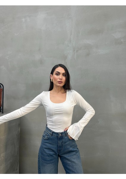 Kadın Bluz Ispanyol Kol Dikiş ve Bağlama Detaylı Sırt Dekolteli U Yaka Bluz