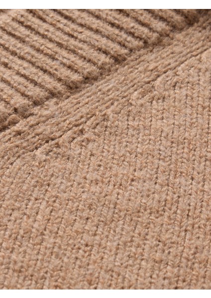 Kadın Kahverengi Cashsoft Oversize V Yaka Kazak indirimleri