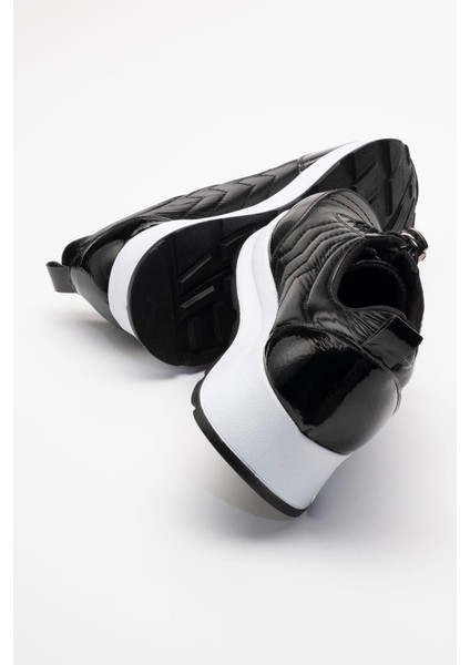 Kadın Günlük Ayakkabı Siyah Parlak Beyaz fırsatları