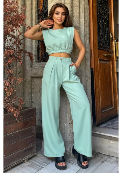 Kadın Crop Bluz Pantolon Ikili Takım