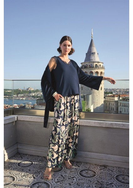 Kadın Yaprak Desenli ve Dantelli 3'lü Pijama Takımı 24143