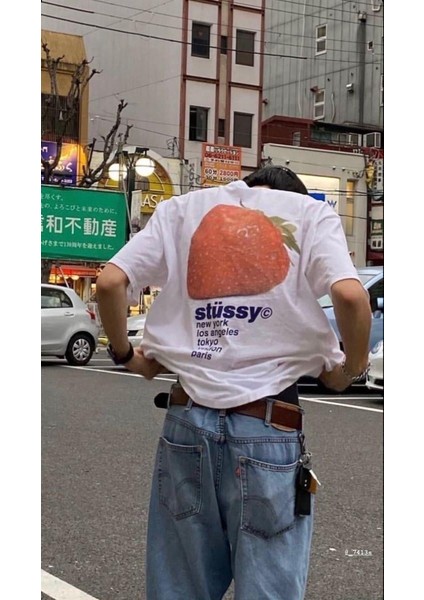 Strawberry Detail Baskılı Beyaz T-Shirt
