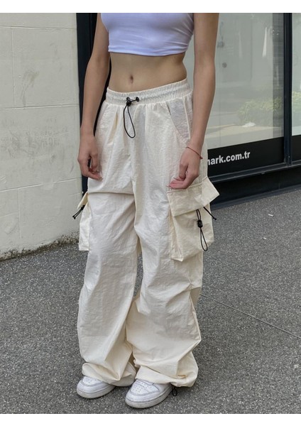 Krem Tactical Paraşüt Kumaş Kargo Cepli Oversize Unisex Pantolon