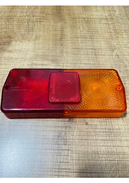 Massey Ferguson 240 AGCO-2615-2620 Arka Stop Lamba Camı Sağ