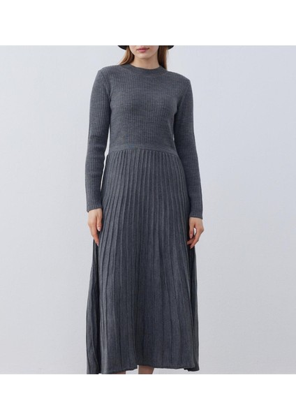 Standart Beden Çizgili Uzun Kollu Elbise fiyatları