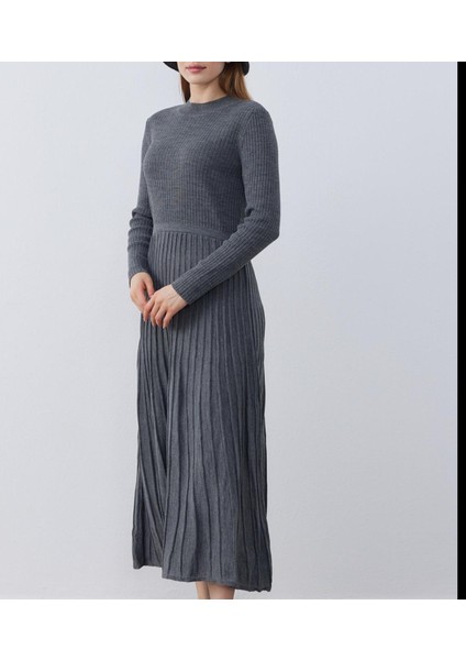 Standart Beden Çizgili Uzun Kollu Elbise indirimleri