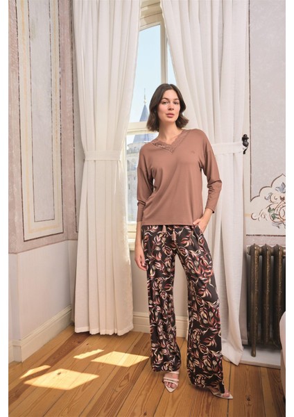 Kadın Yaprak Desenli Dantelli V Yaka Büyük Beden Pijama Takımı 24166BAT