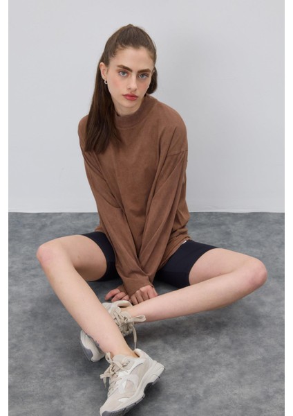 Kadın Kahverengi Eskitmeli Oversize Basic Uzun Kolu T-Shirt