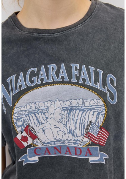 Kadın Antrasit Renk Niagara Falls Baskılı T-Shirt