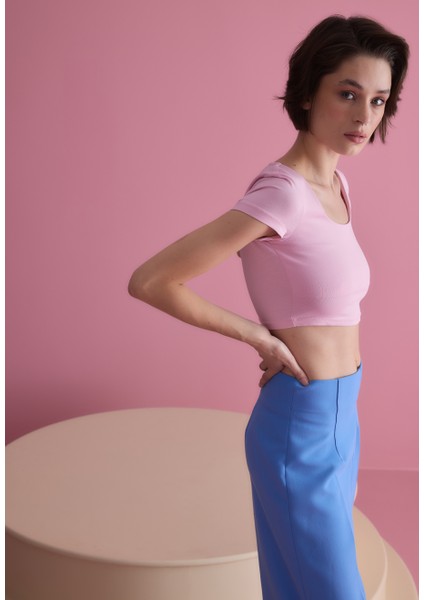 Kadın Pembe Kare Yaka Kısa Kollu T-Shirt