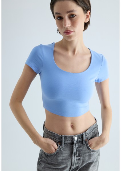 Kadın Mavi Renk Kare Yaka Kısa Kollu T-Shirt