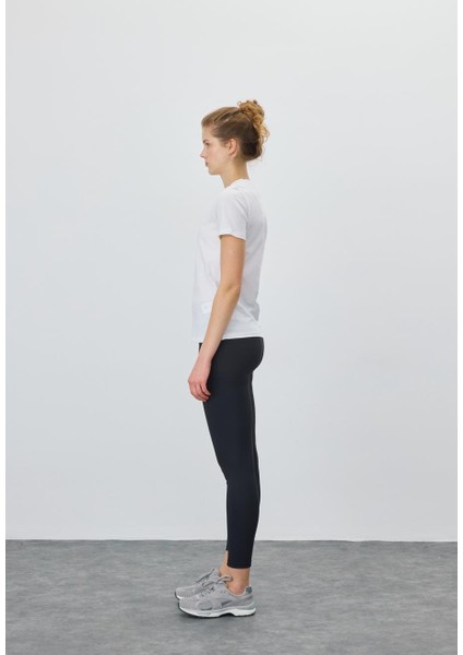 Kadın Noodle Baskılı Beyaz T-Shirt fiyatları