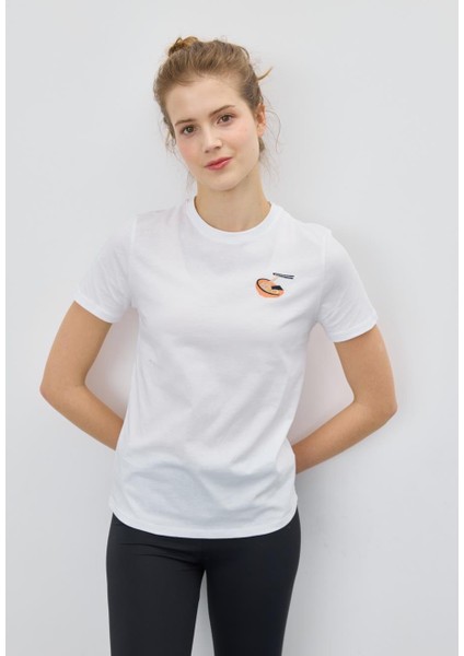 Kadın Noodle Baskılı Beyaz T-Shirt indirimleri