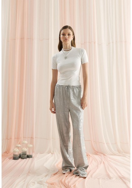Kadın Ekru Renk Kaşkorse Fırfırlı Crop T-Shirt